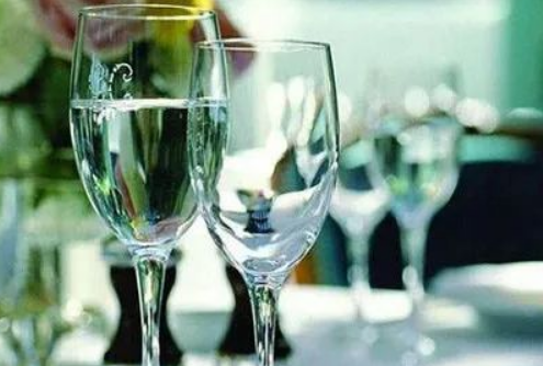 「代理商加盟」代理商加盟酒水如何抢占市场？